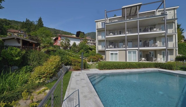 The View-Rainbow:design lake view apartment