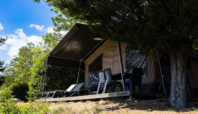 Tournesol glamping tent, sleeps 6