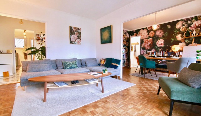 Très bel Appartement Standing Rénové , à 5 Minutes du Centre Ville du Pradet