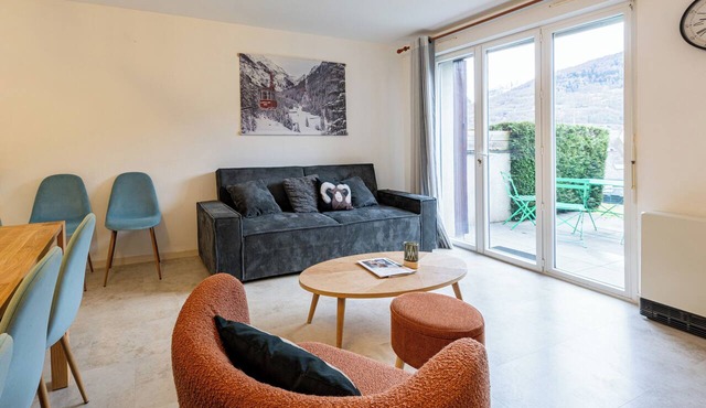 Triplex 8/10 p authentic village Vignec near Saint-Lary - Quiet and comfortable.