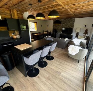 Un Écrin de Sérénité Face aux Montagne chalet nathalya