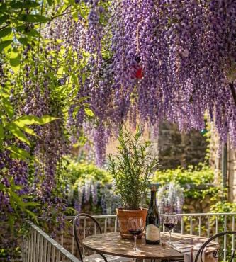UZES CÔTÉ VILLAGE - Chambre d'hôtes