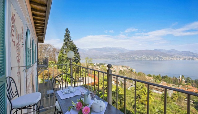 Villa Anna, Borromean Islands No. 13 by Lago Reisen
