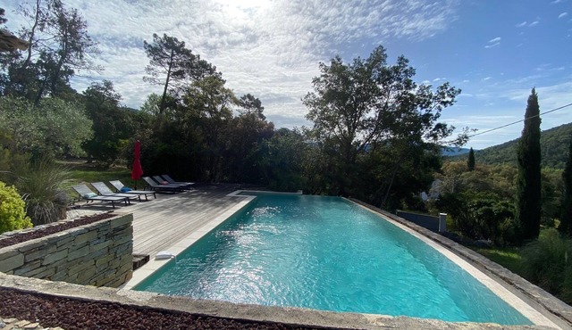Villa DE 200m² AU Coeur DES Vignes DU Golfe DE Saint-tropez
