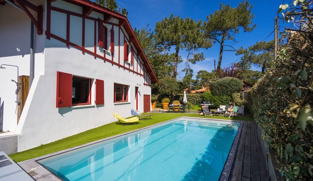 Villa Familiale avec Piscine, Plage à pied