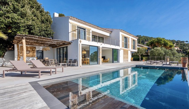 Villa Lemonlili vue mer Piscine Chauffée à Débordement