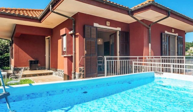 Villa Michelle by Interhome