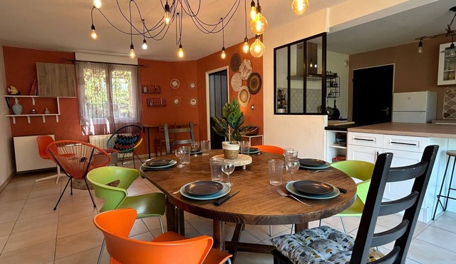 Villa Nectar ~ Garden ~ Parking ~ Air Conditioning