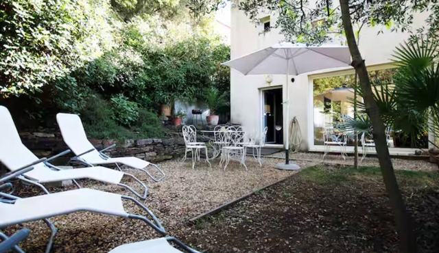Villa Sainte-Claire house with studio