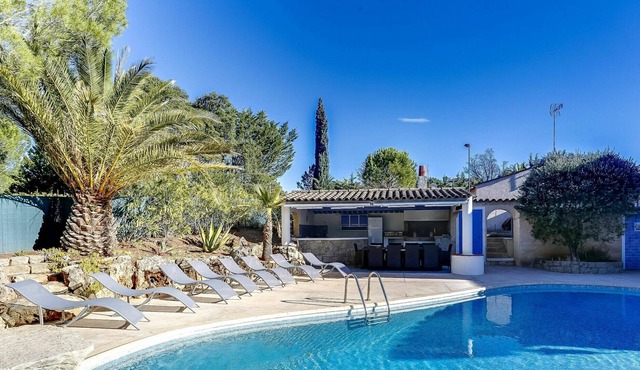 Wonderful private villa for 8 guests with A/C, private pool, WIFI, TV, terrace and parking
