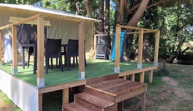 ZEcamping 3 étoiles piscine chauffée pet friendly locatif BBQ 16m2
