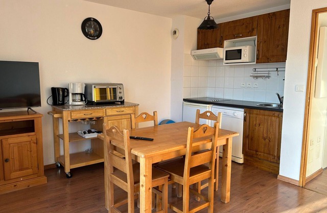 2-room in Peyragudes, shuttle, ski-back, 4 pers, balcony, spa access, WIFI optional