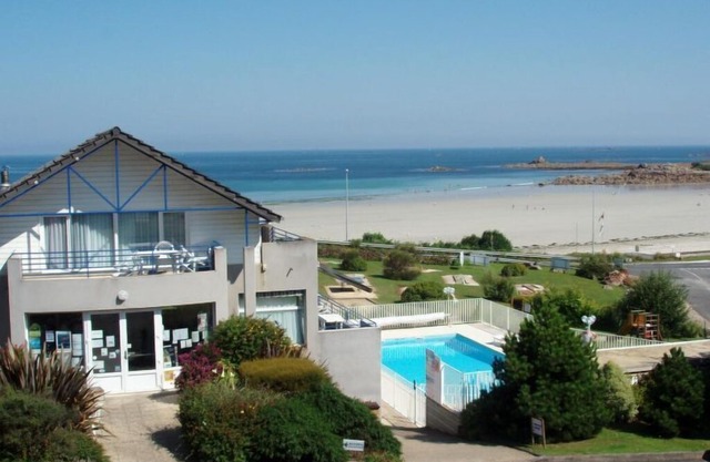 Apartment les terrasses de trestel in Trévou-Tréguignec - 6 persons, 2 bedrooms