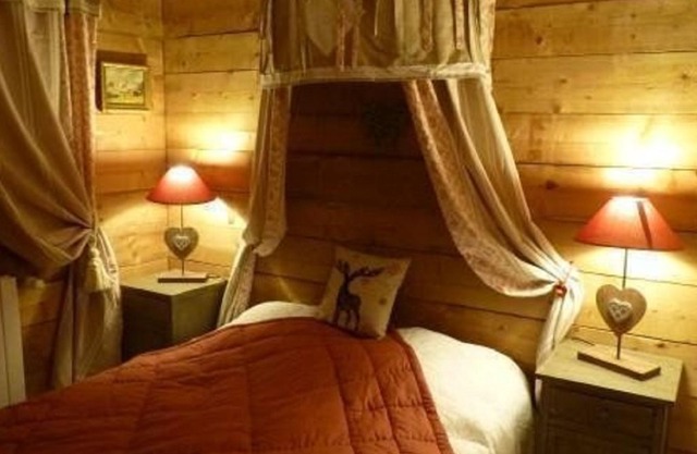 COTTAGE 2 TO 10 PEOPLE ON THE SLOPES