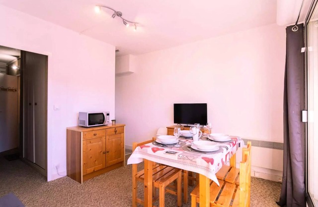 Residence Sol Y Neou A - Nice studio 6 people Near ski slopes Pla d'Adet