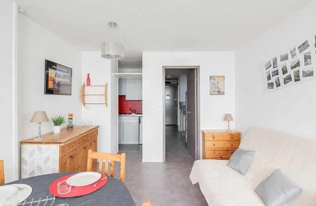 Studio cabin for 5 in La Mongie, slopeside, balcony, washer