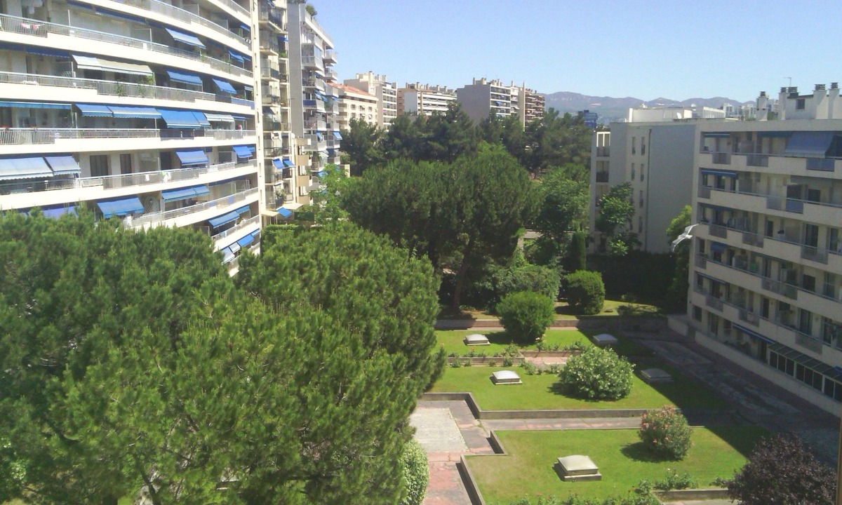 4th Arrondissement Apartment | Studio "Observatoire" möbliert 20m2 mit Balkon 2m2 by Interhome