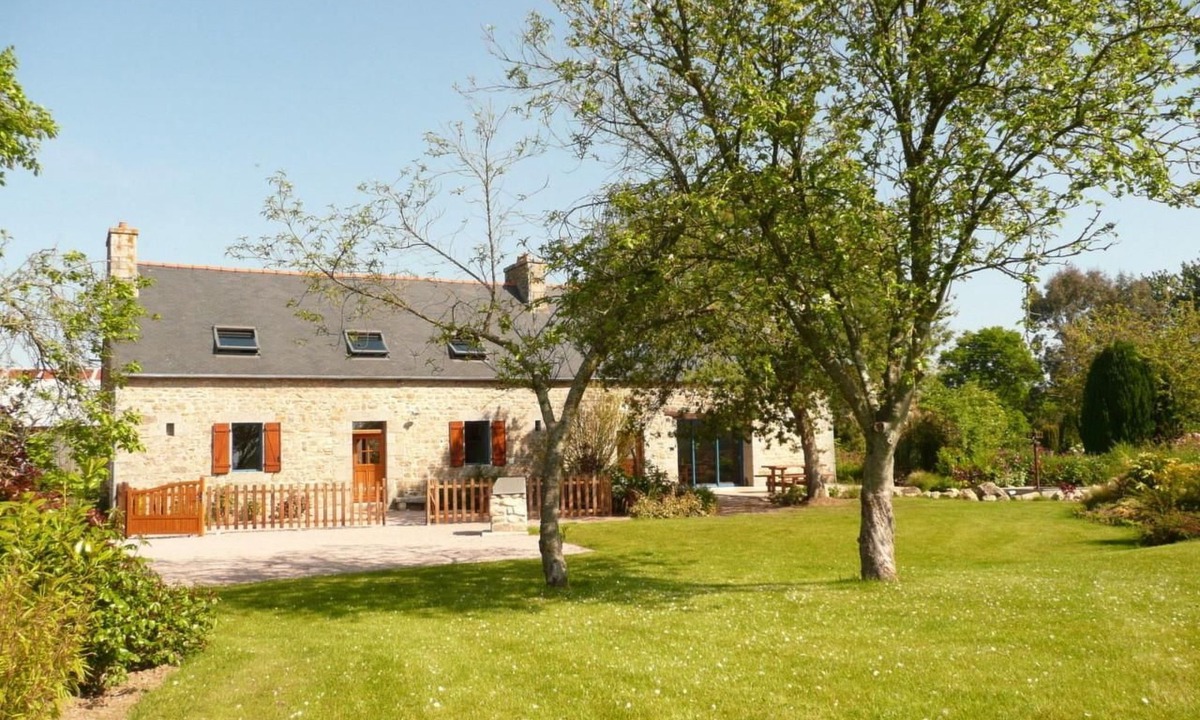 Kermoroc'h House | "Der Bauernhof des Vaters" by Interhome