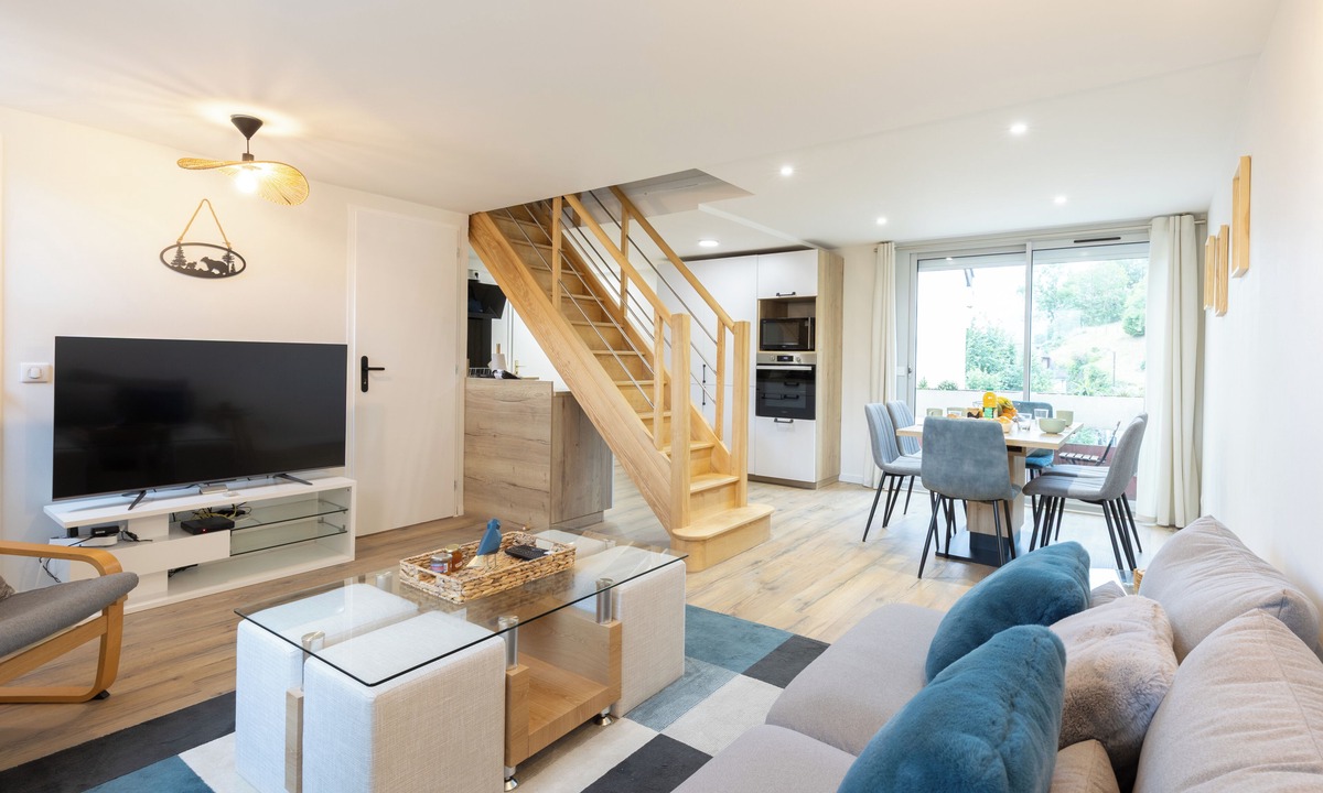 Argeles Gazost Apartment | L'oiseau Bleu Apartment 3-star rating