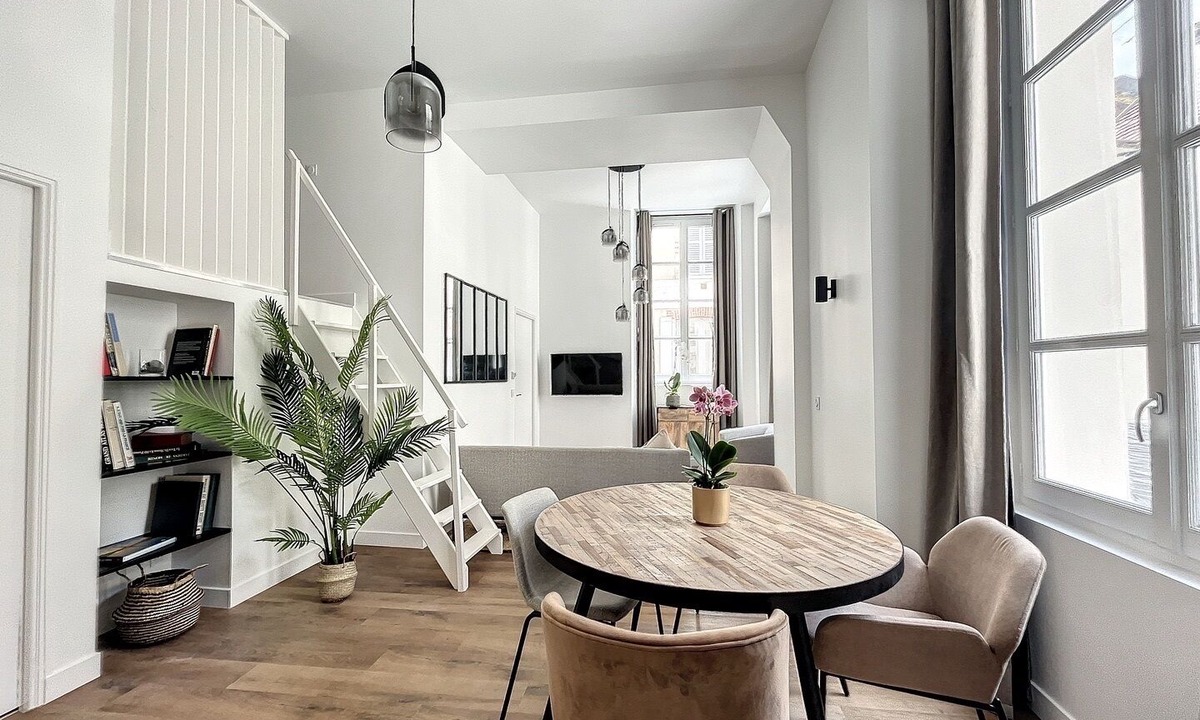 Sens Apartment | Le Laurencin Sens - apartment in the historic heart - La Mezzanine