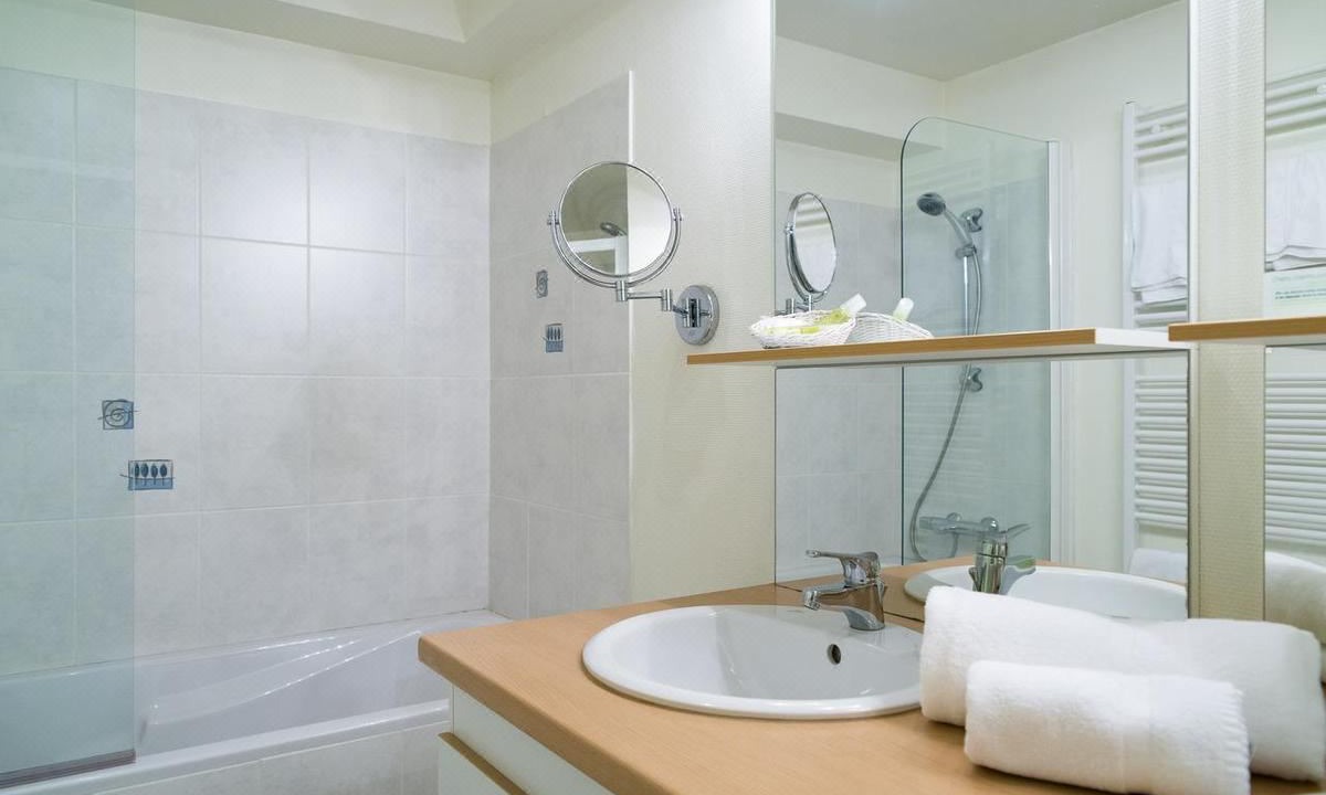 Photo of Bathroom in Langueux