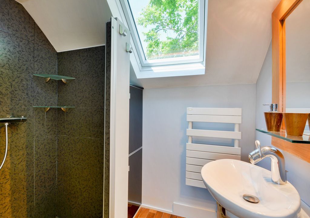 Photo of Bathroom in Quartier Beauregard-Boufflers-Buthegnemont-Boudonville