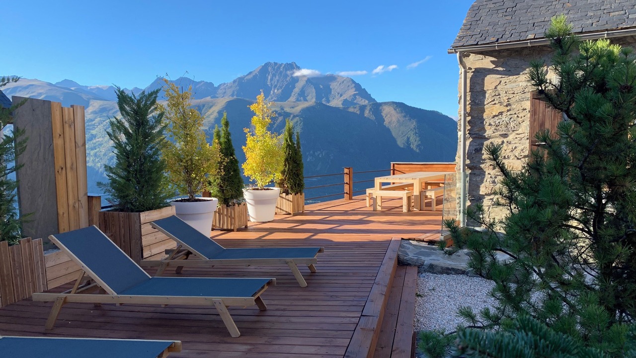 Photo of Outdoor in Azet