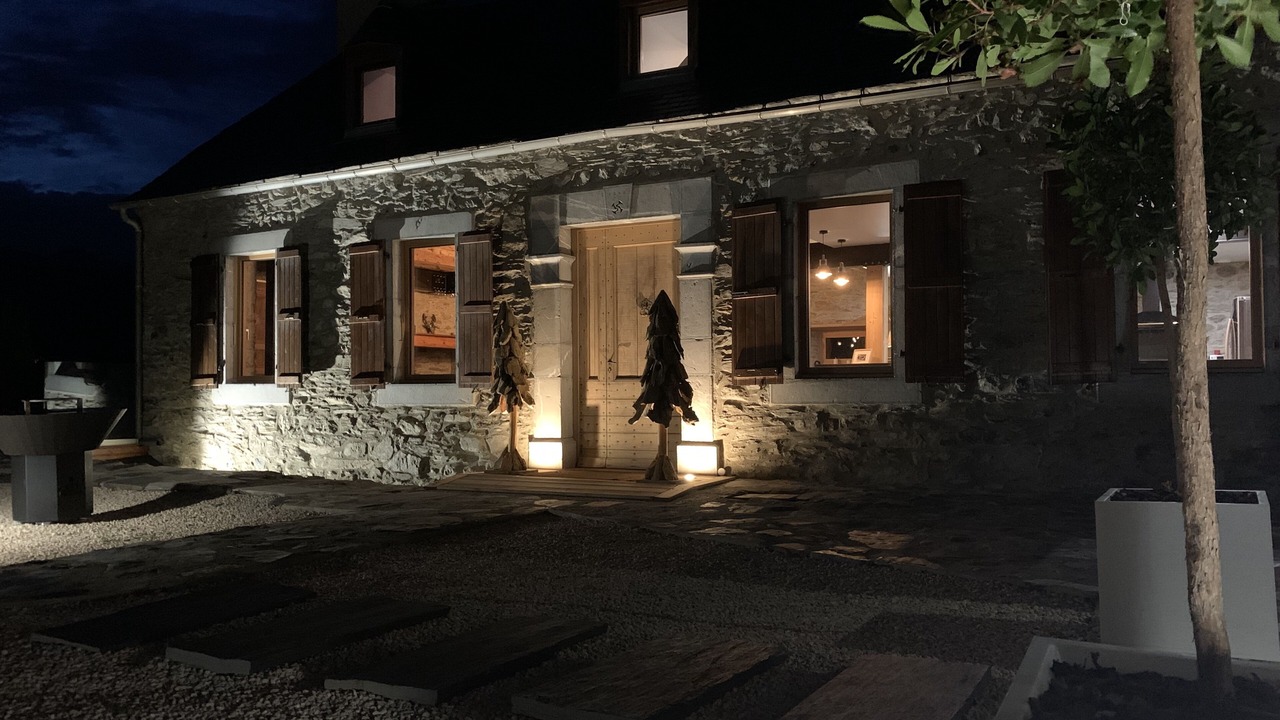 Photo of Outdoor in Azet