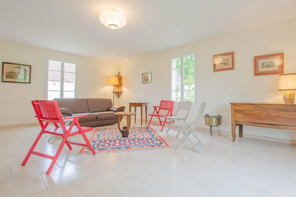 Photo of Livingroom in Trancault