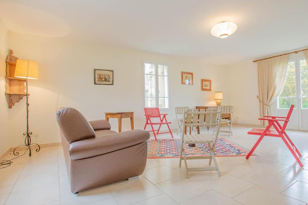 Photo of Livingroom in Trancault