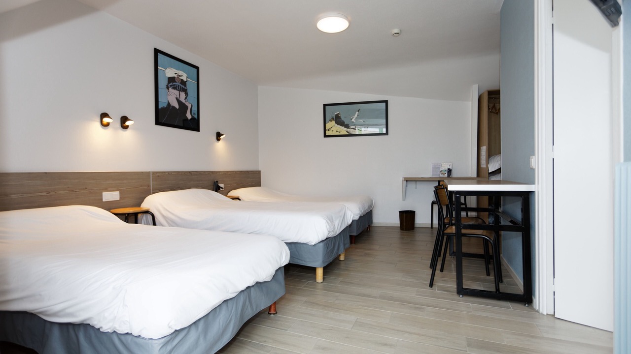 Photo of Bedroom in Lamballe
