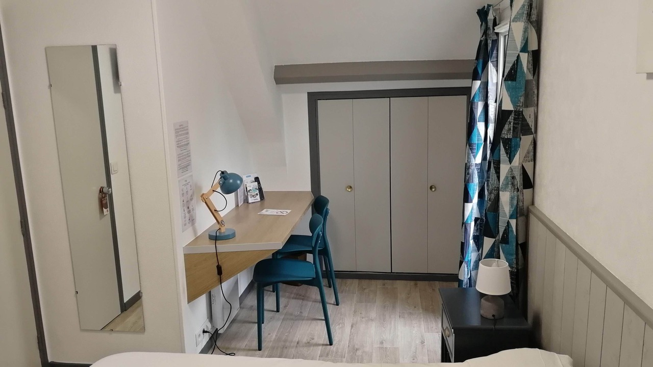 Photo of Bedroom in Lamballe