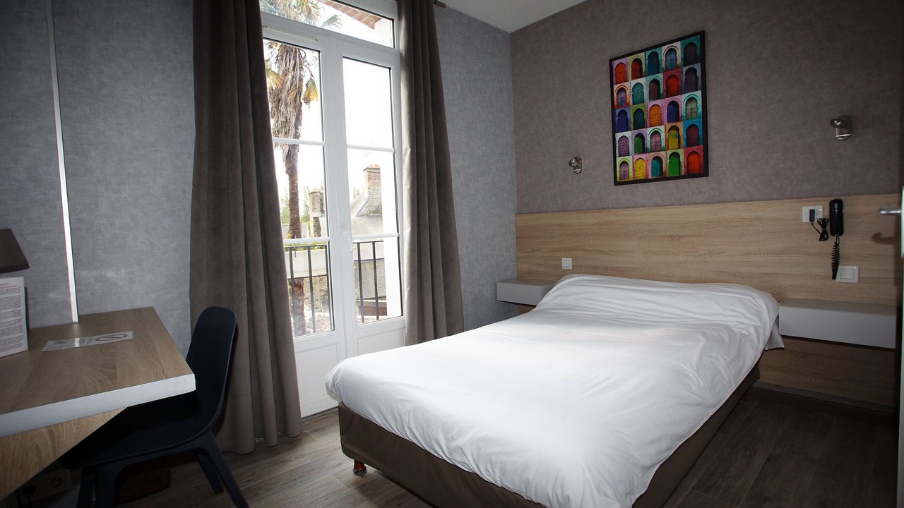 Photo of Bedroom in Lamballe