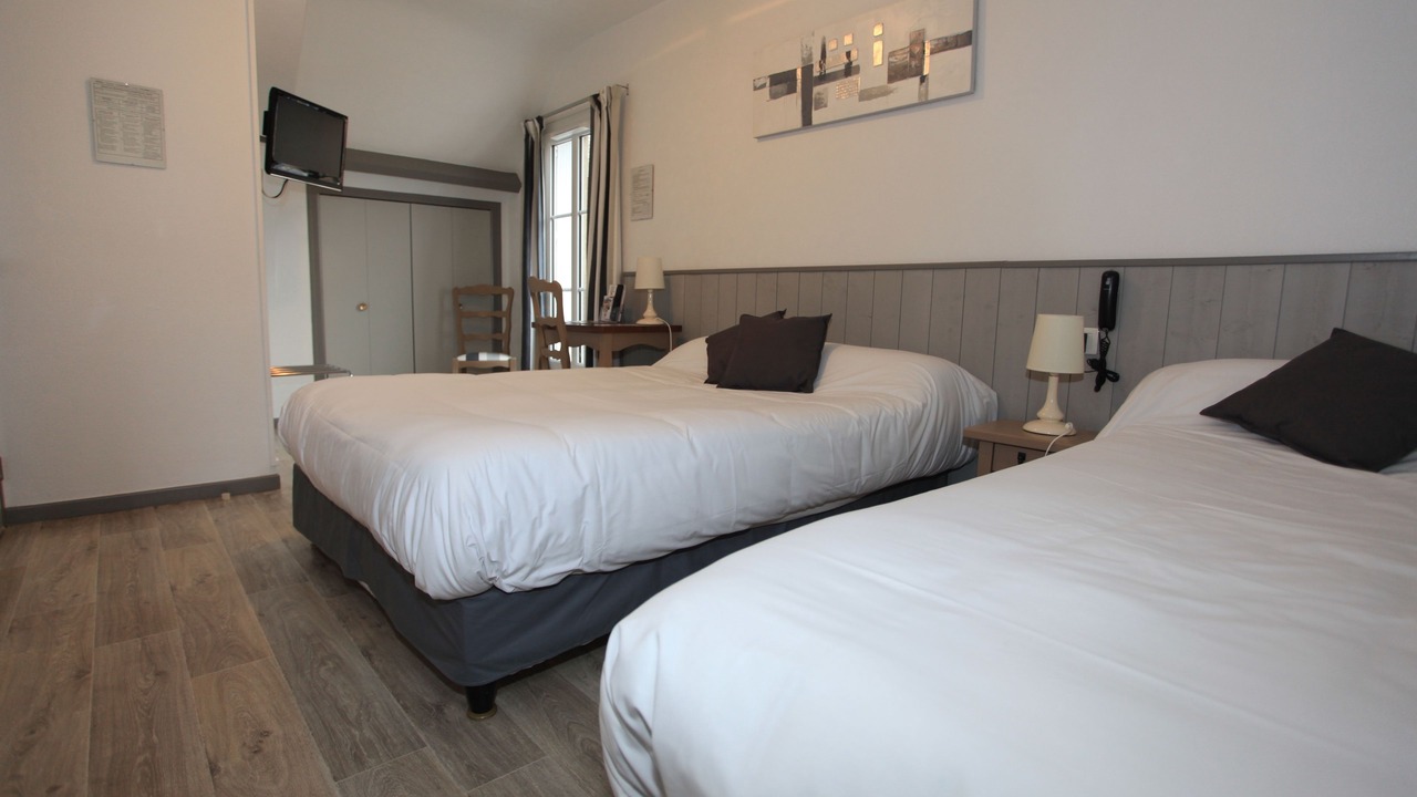 Photo of Bedroom in Lamballe