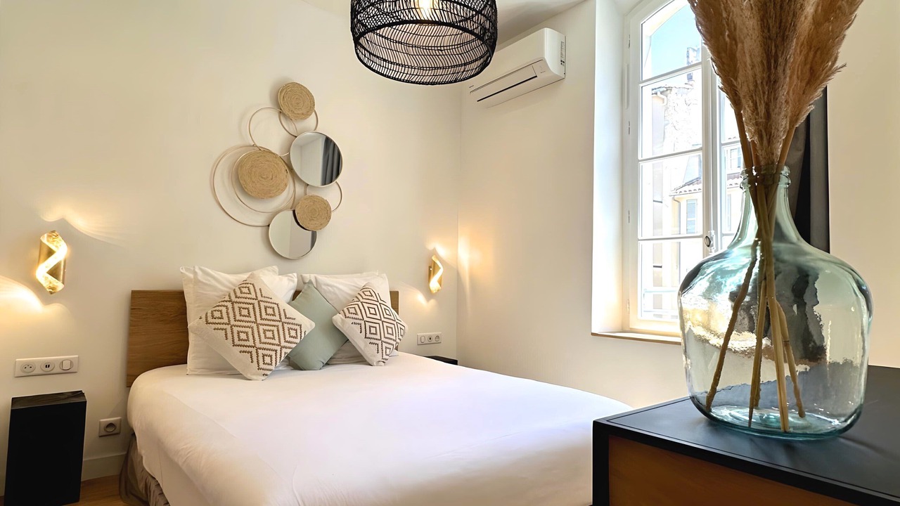 Photo of Bedroom in Opera