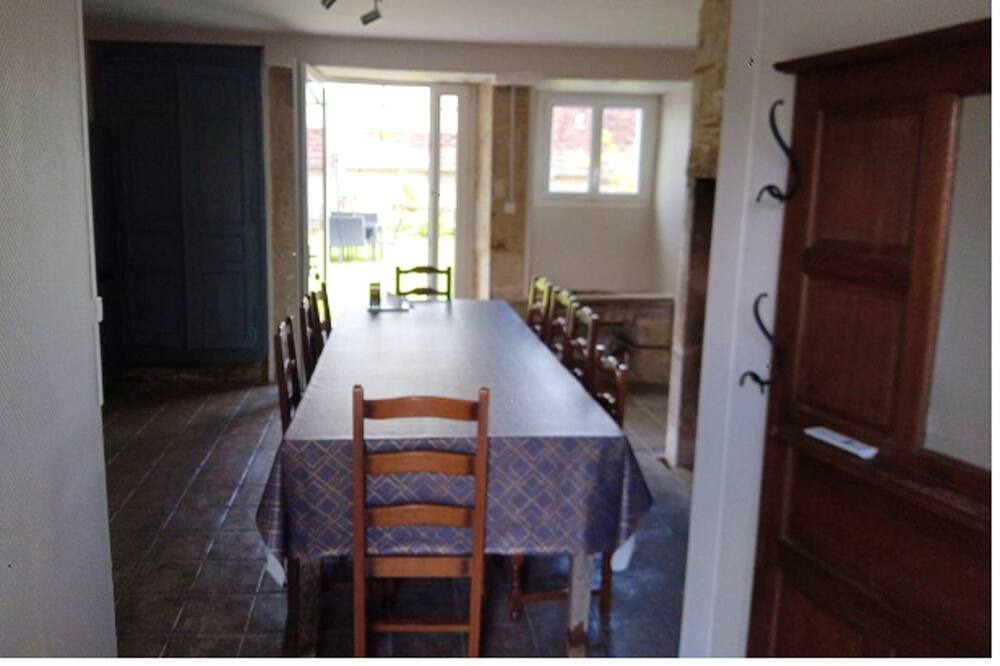 Photo of Livingroom in Limeyrat