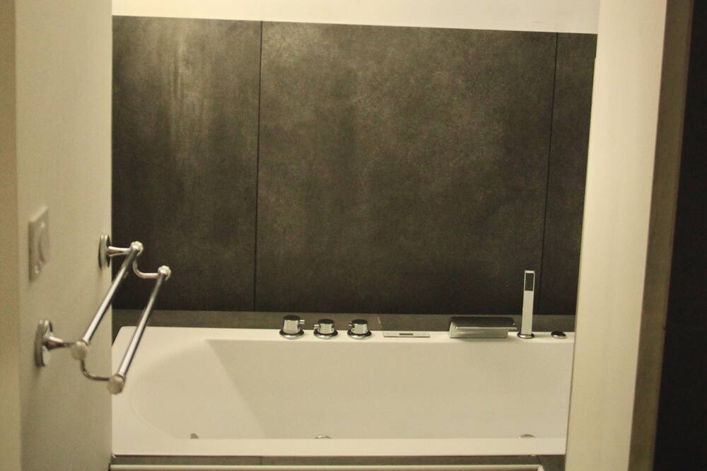 Photo of Bathroom in Horgues