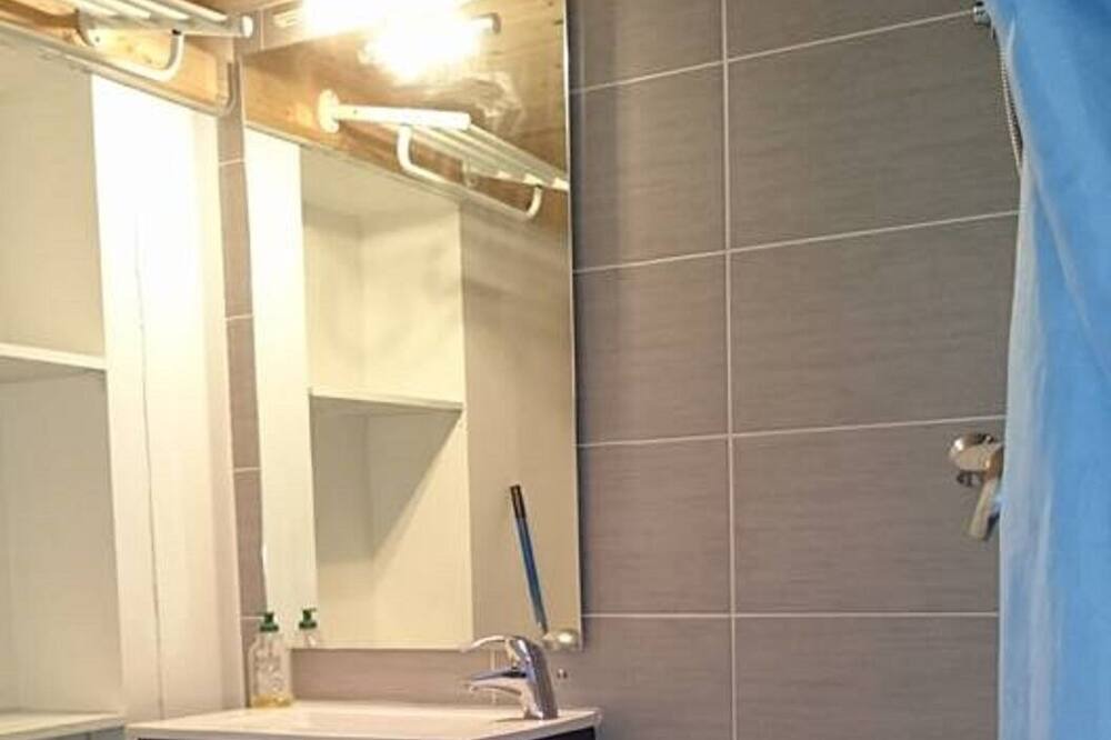 Photo of Bathroom in La Croix Rousse