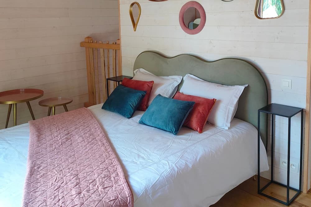 Photo of Bedroom in Illoud