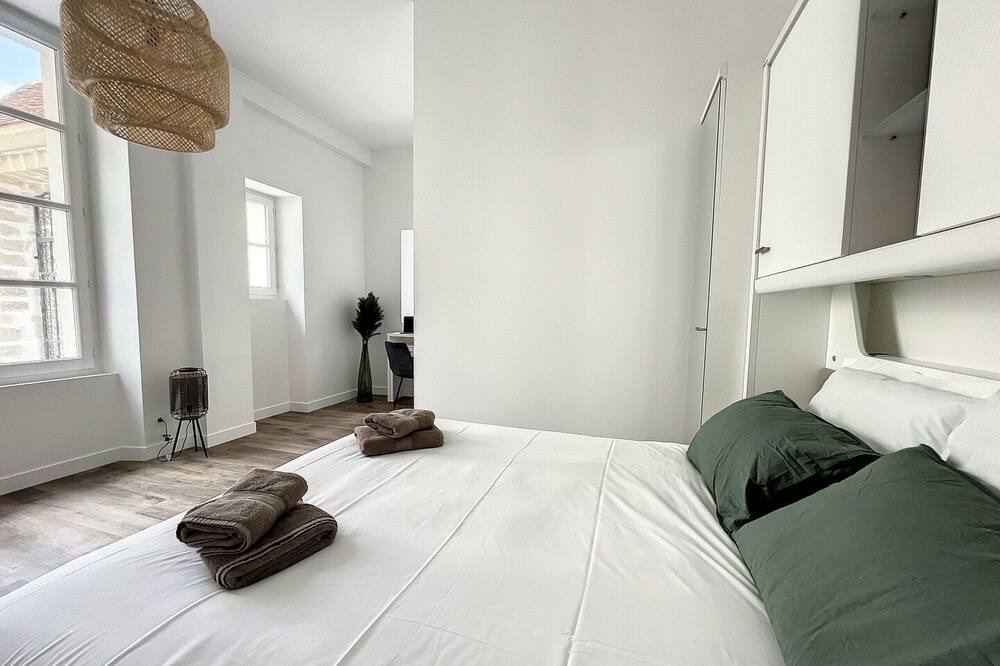 Photo of Bedroom in Sens