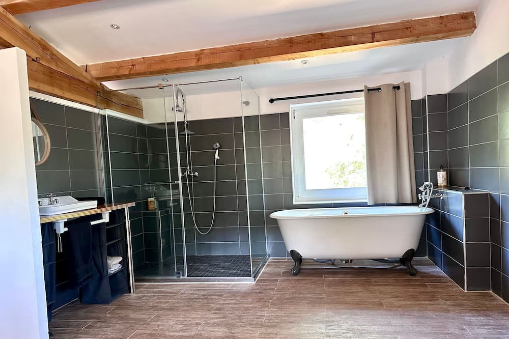 Photo of Bathroom in Rougiers