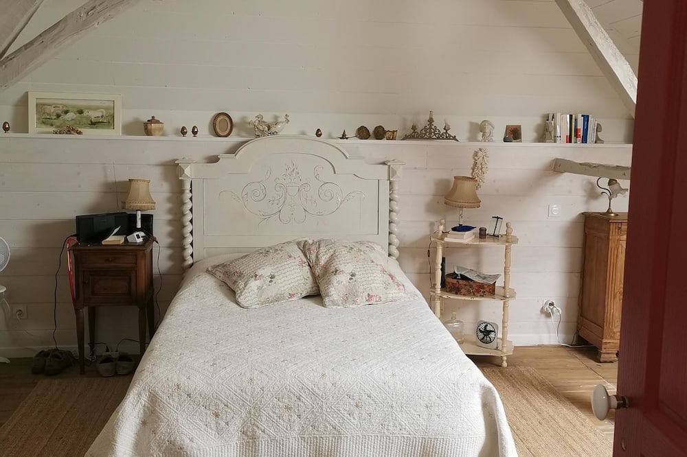 Photo of Bedroom in Plaisance