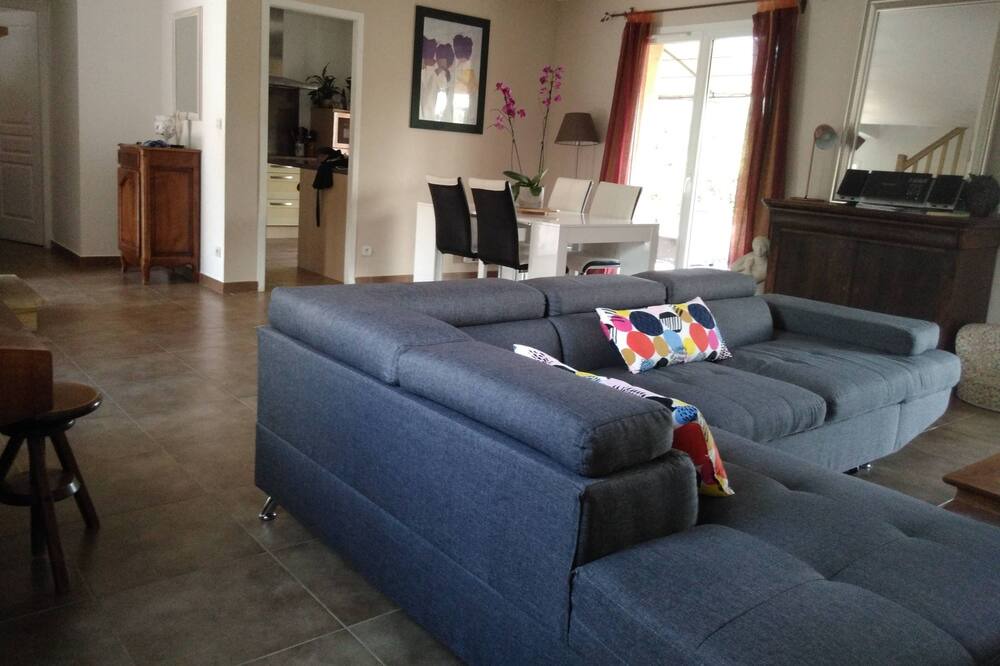 Photo of Livingroom in Camps-la-Source
