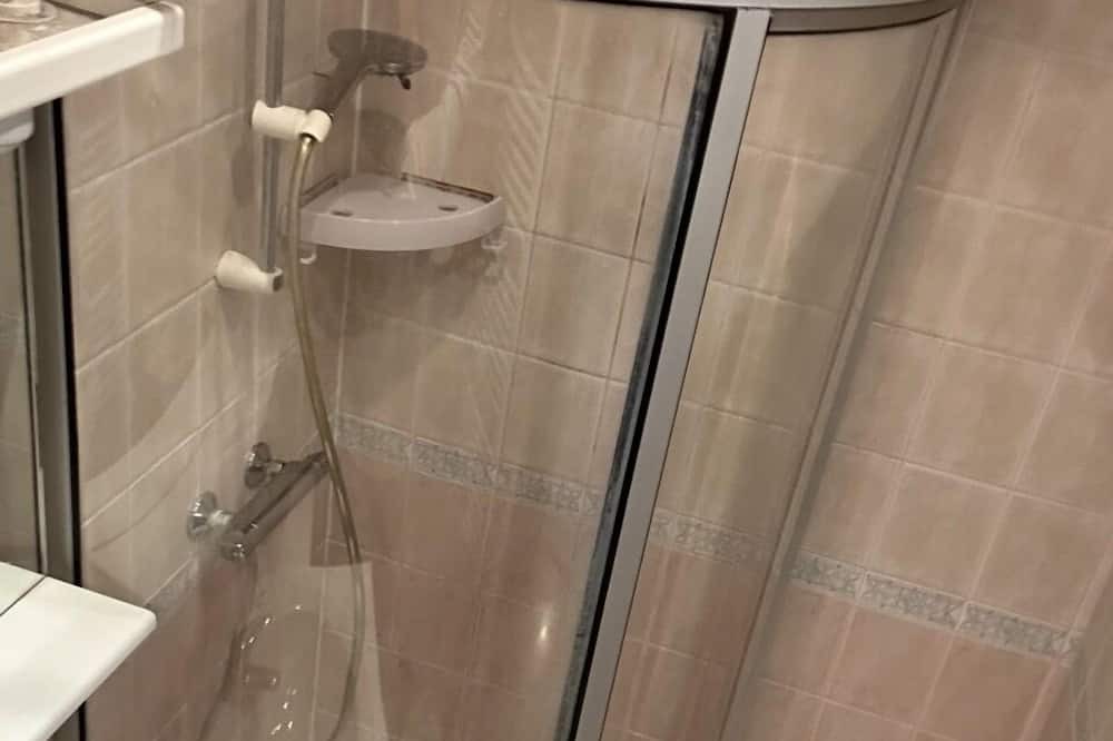 Photo of Bathroom in Reims
