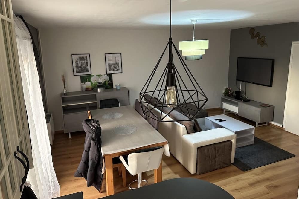 Photo of Livingroom in Reims