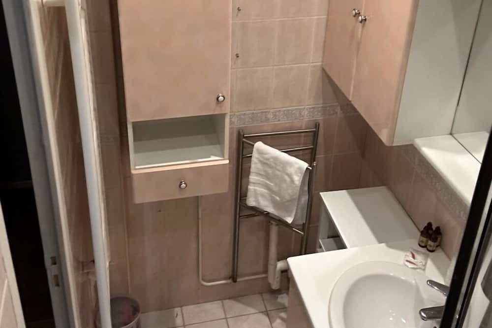 Photo of Bathroom in Reims