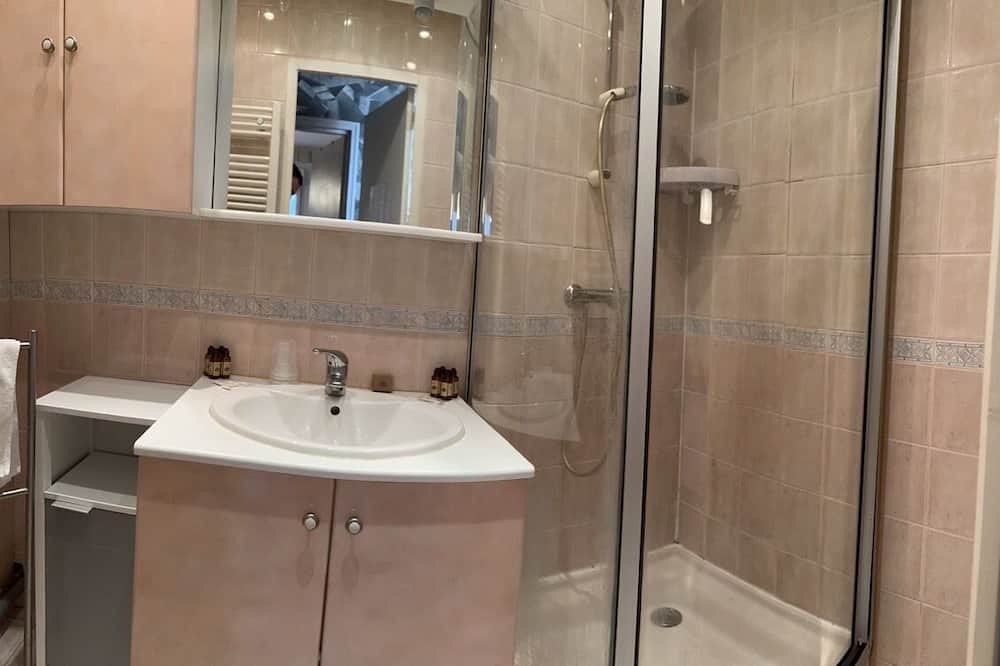 Photo of Bathroom in Reims