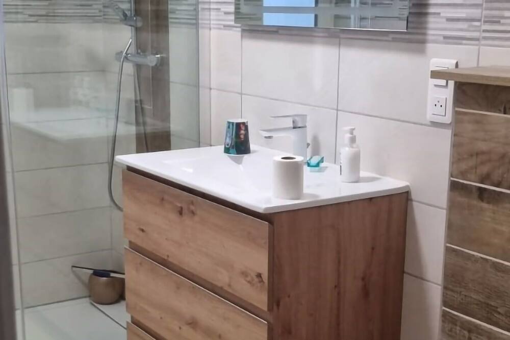 Photo of Bathroom in Pouilly