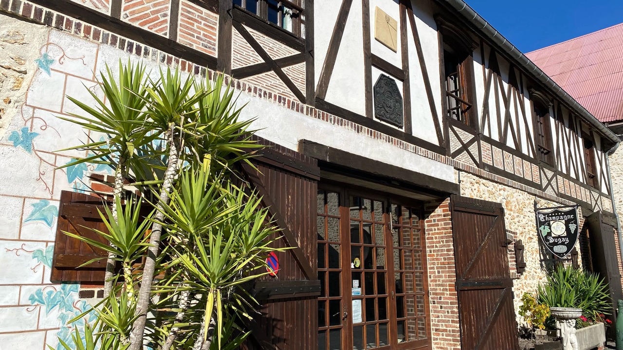 Photo of Buildings in Sezanne