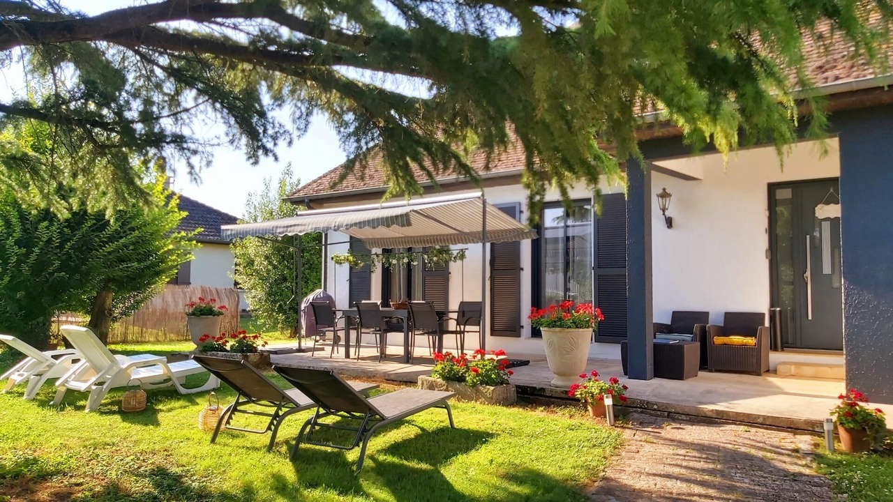 Photo of Outdoor in Magny-Fouchard